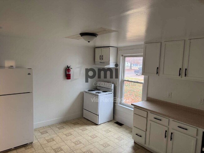 Foto del edificio - 2035 E William St