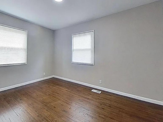 Foto del edificio - 2118 S 102nd E Ave