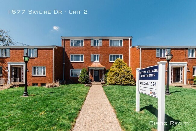 Building Photo - 1677 Skyline Dr