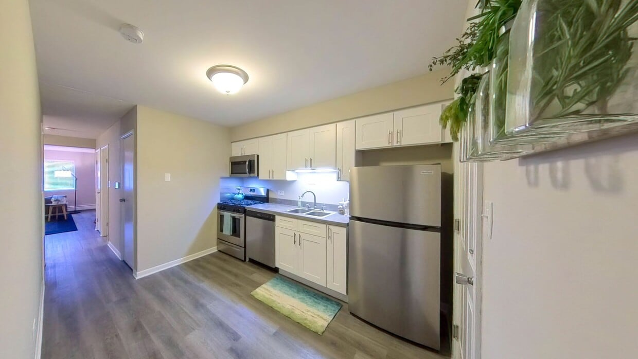 Courtyards On The Park Apartments in Des Plaines, IL