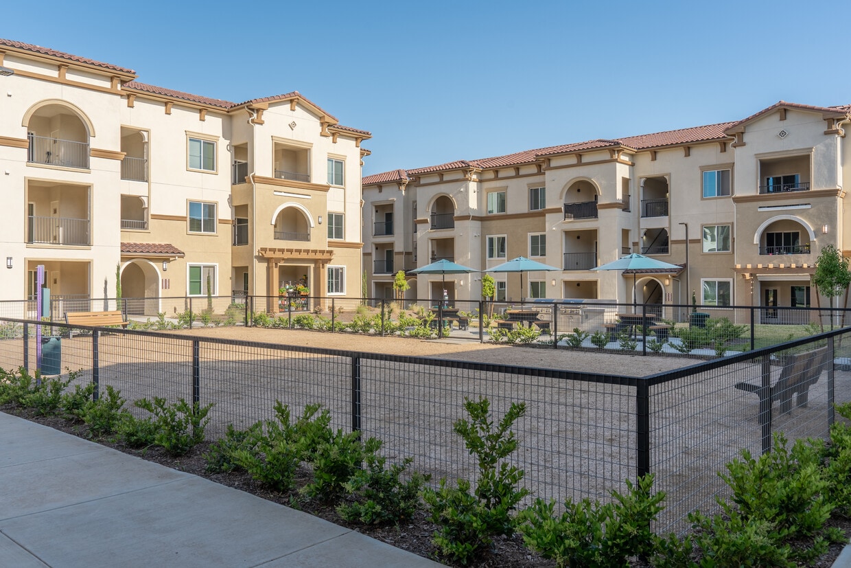 Villa Annette Apartment Homes - 14400 Lasselle Moreno Valley, CA 92553 |  Apartments.com, image size:1240x827
