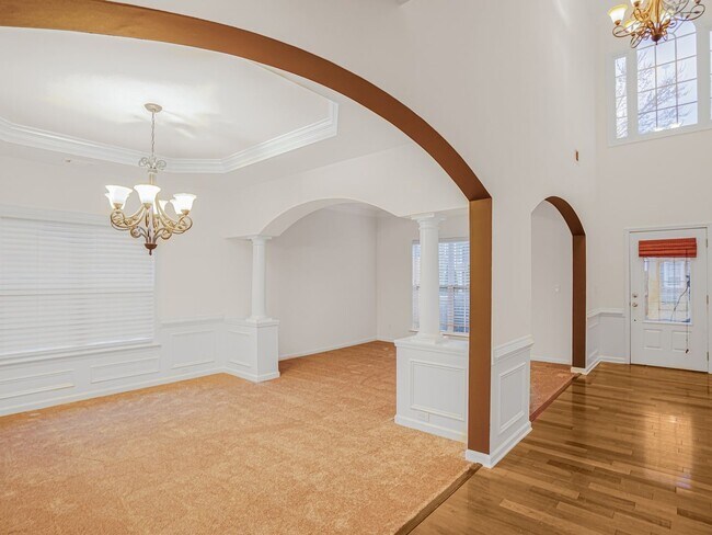 Building Photo - 4 Bedroom Single Family Home in Lithia Spr...