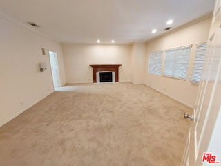 Foto del edificio - 1808 Franklin Canyon Dr