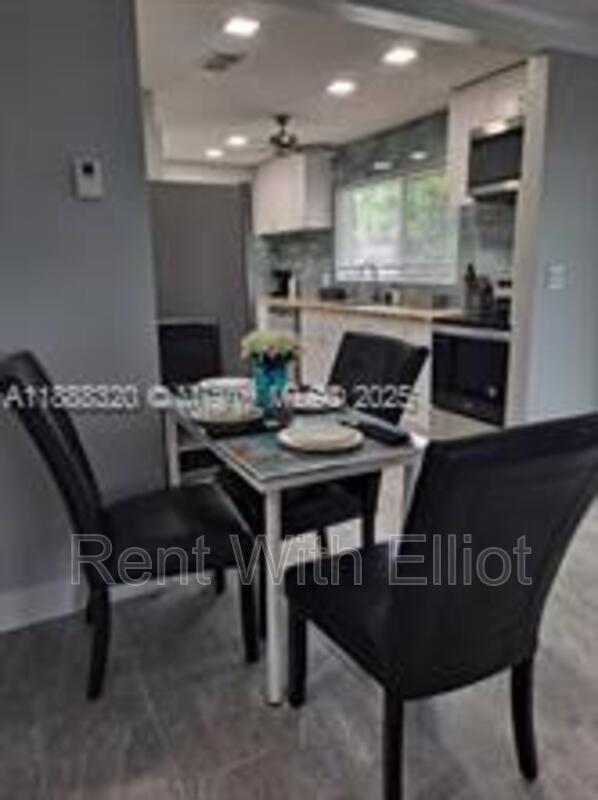 Photo - 2242 Polk St Apartment