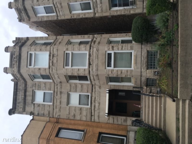 Foto principal - 432 E 45th Pl