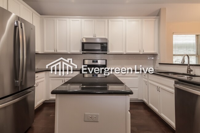 Foto del edificio - 126 Pleasant Hill Ln