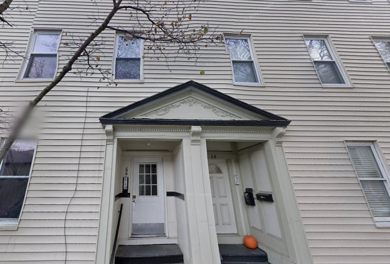 Primary Photo - 66 Middle St