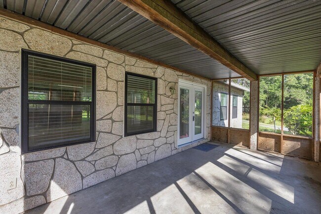 Foto del edificio - Single Family Ranch Brick Home For Rent!