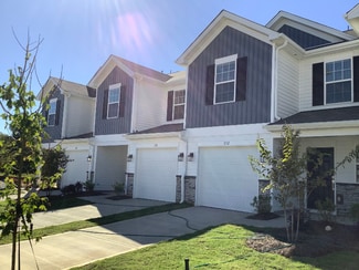 Building Photo - 136 Plumtree Ct