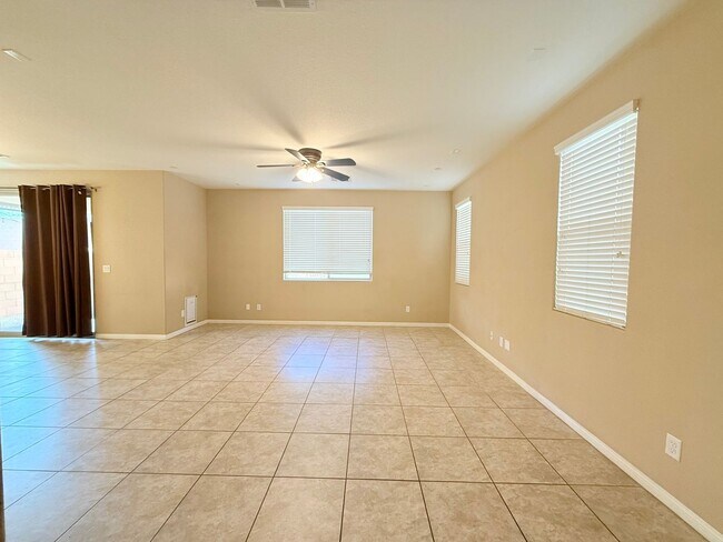 Building Photo - 1422 Ozzie Smith Ave