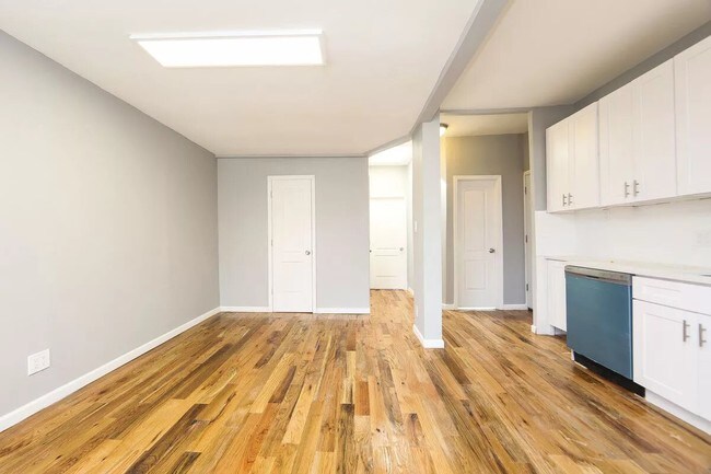 Foto del edificio - 1235 Manor Ave