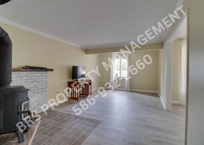 Building Photo - Newly Renovated 3-Bedroom Home for Rent – West Bloomfield, MI