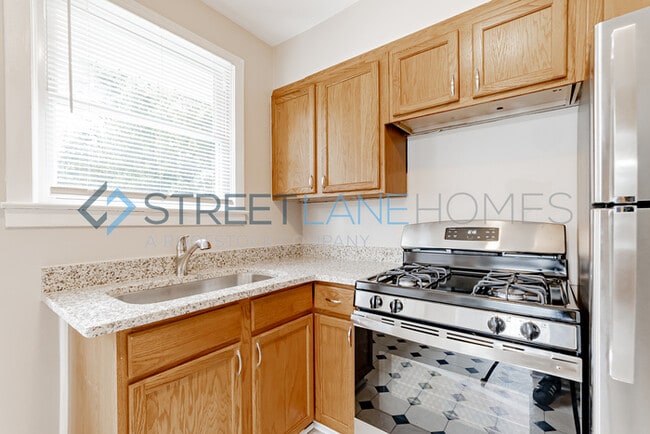 Building Photo - REDUCED! - HOLIDAY SPECIAL! SIGN A LEASE B...