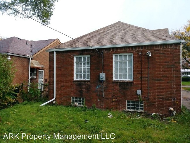 Building Photo - 15755 Rutherford St