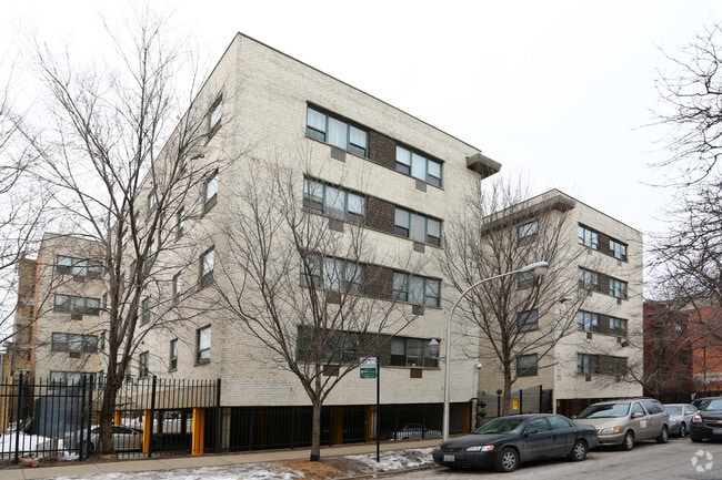 Building Photo - The Marshfield on Howard Street