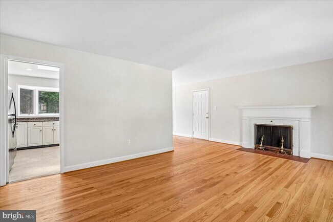 Foto del edificio - 5006 Benton Ave