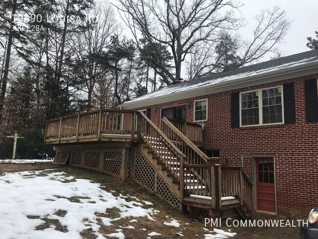 Foto del edificio - 3 Bed / 2 Bath Single Family (Available 8/...