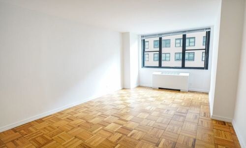 Foto del edificio - 330 E 58th St