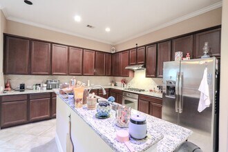 Building Photo - 6514 Monrovia Ln
