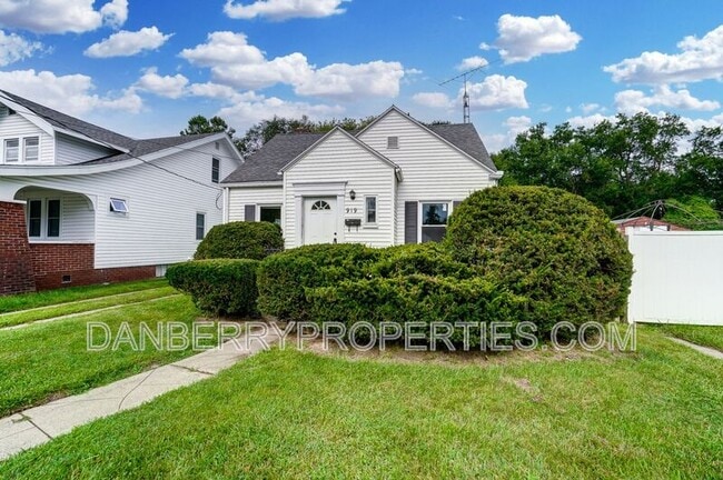 Building Photo - 919 Brookley Blvd