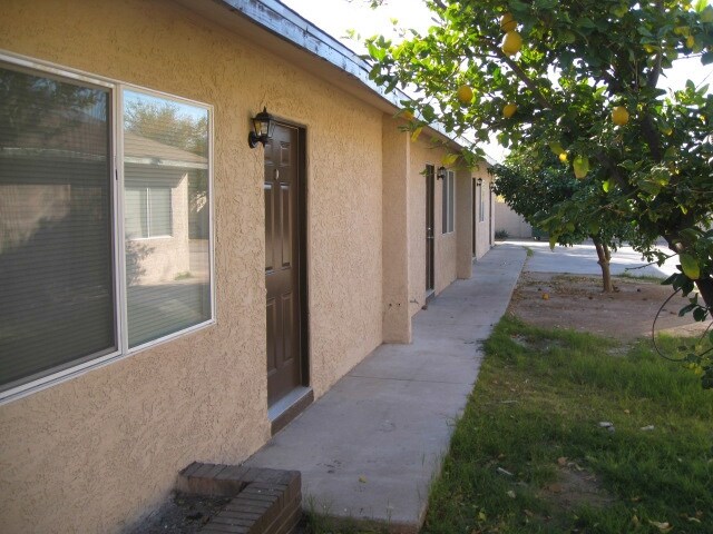 Foto del edificio - 8939 N 8th St