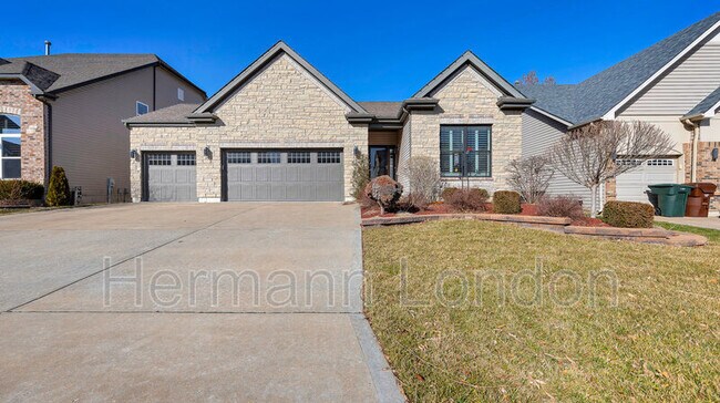 Building Photo - 185 Berry Manor Cir