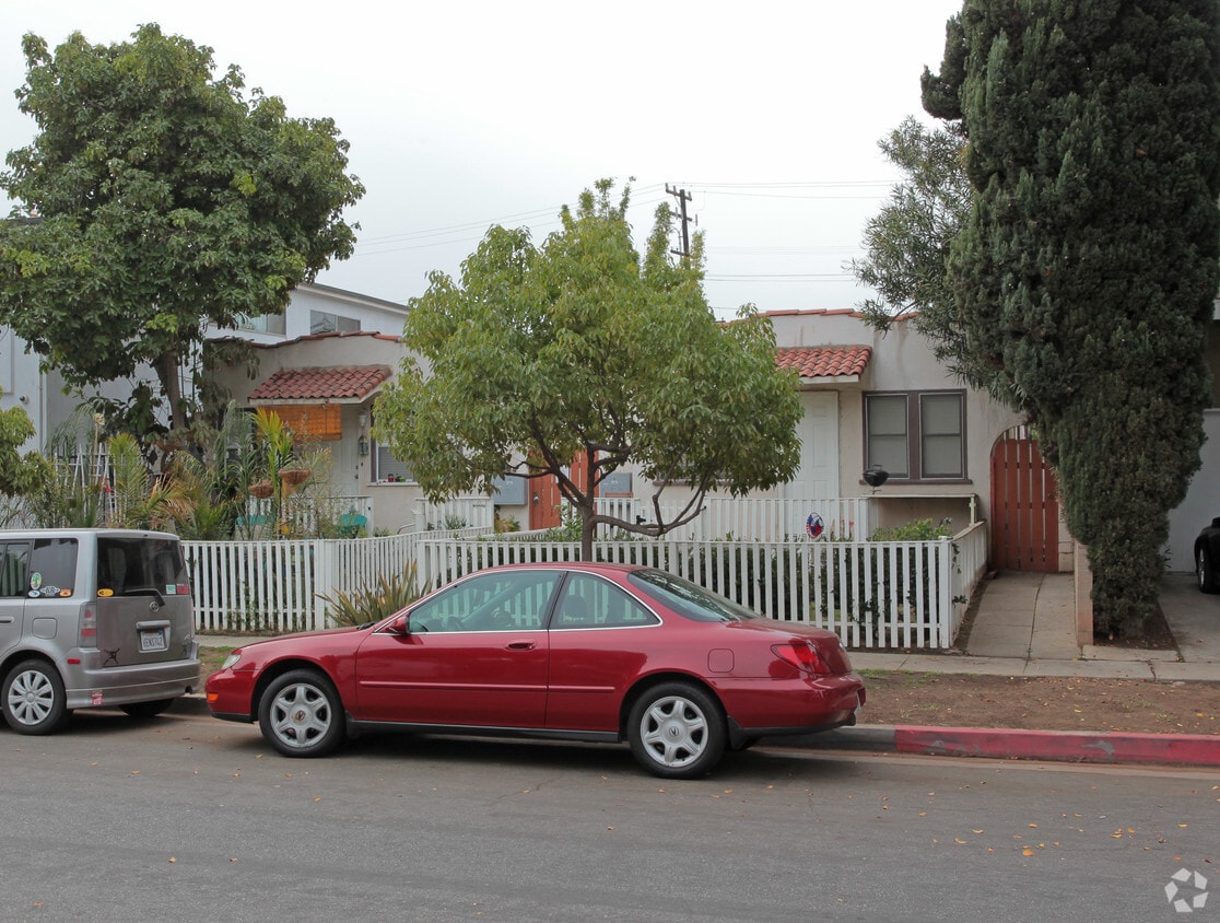 Building Photo - 1806 9th St