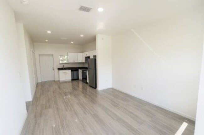 Building Photo - Brand New 2/2- Punta Gorda FL