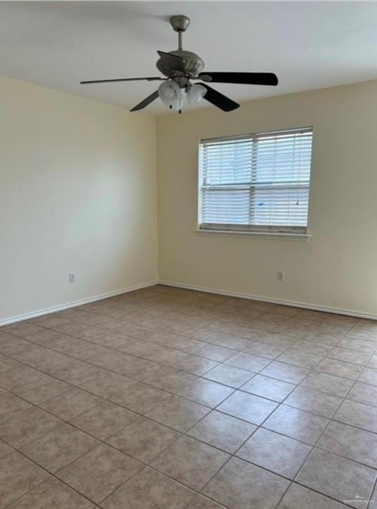 Foto del edificio - 1521 Oasis Dr