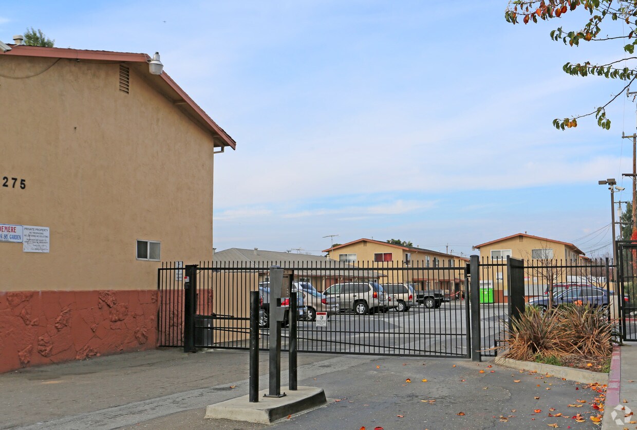 Foto del edificio - Windemere Apartments