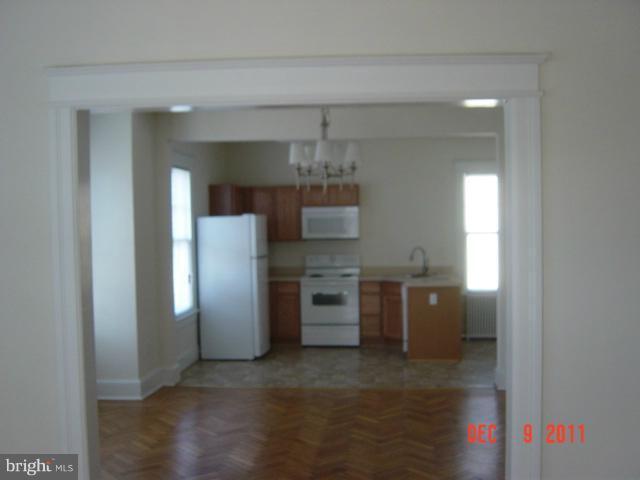Building Photo - 4703 W Virginia Ave