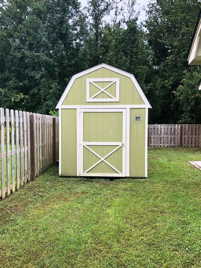 Foto del edificio - 3/2 home with a fenced in yard!