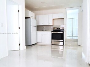 Building Photo - 61 SW 58th Ct