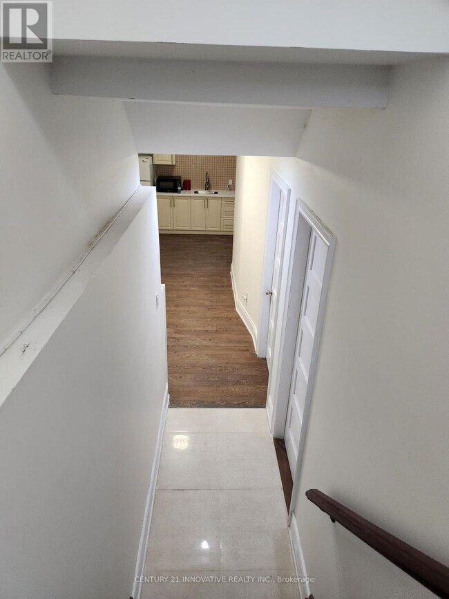 Photo du bâtiment - 33 Scarborough Golf Club Rd