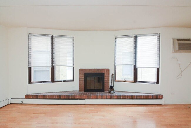 Foto del edificio - 622 W Wellington Ave