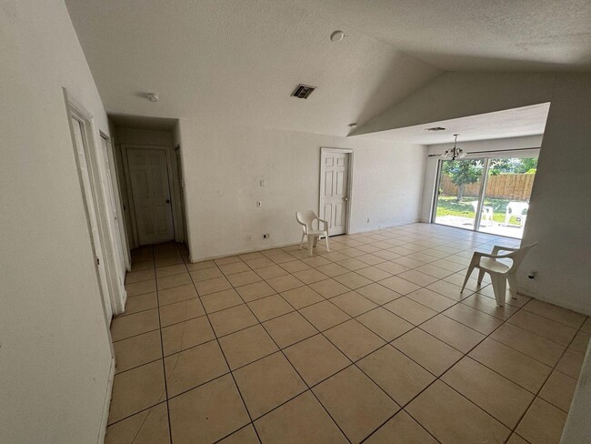 Building Photo - 2380 Saranac Ave