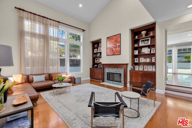 Foto del edificio - 1712 Curtis Ave