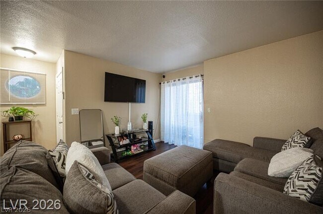 Building Photo - 2969 Juniper Hills Blvd