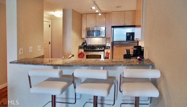 Foto del edificio - 3338 Peachtree Rd