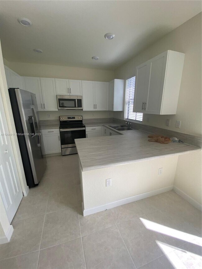 Foto del edificio - 10819 W 33rd Ln