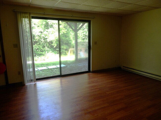 Building Photo - 1342 US-6
