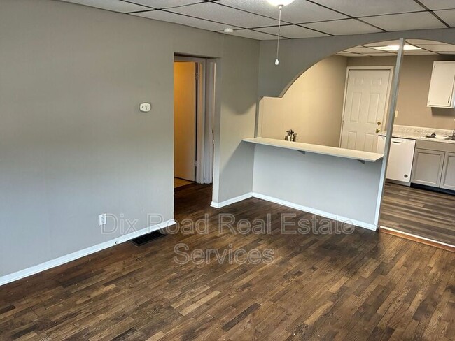 Building Photo - 2029 Pater Ave