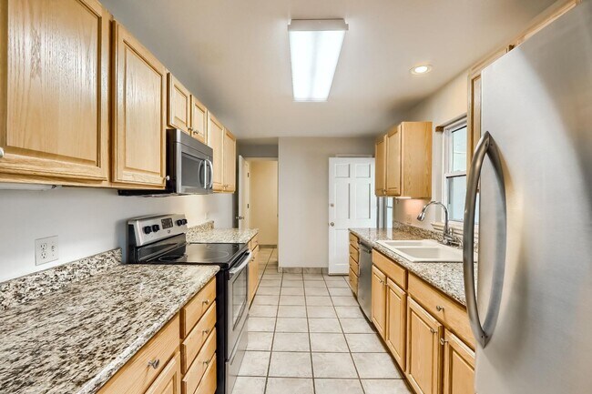 Foto del edificio - 2 Bedroom single family home in Denver