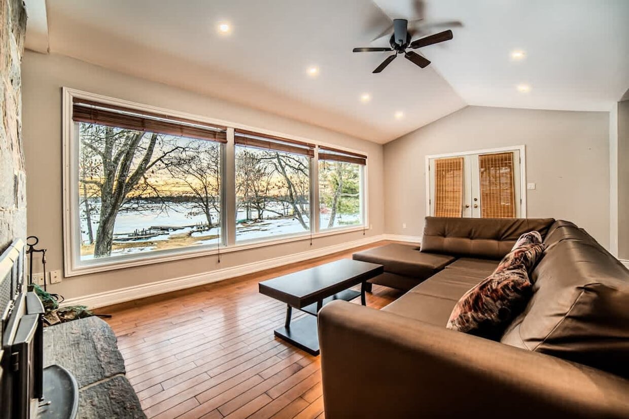 Photo principale - 80 Sand Bay Rd