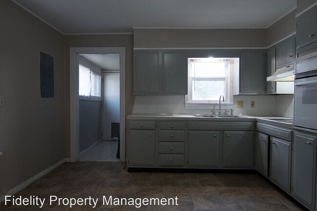Building Photo - 2 br, 1 bath House - 1066 S Fort St.
