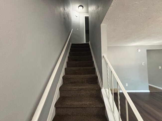 Foto del edificio - 1627-1629 E 33rd St