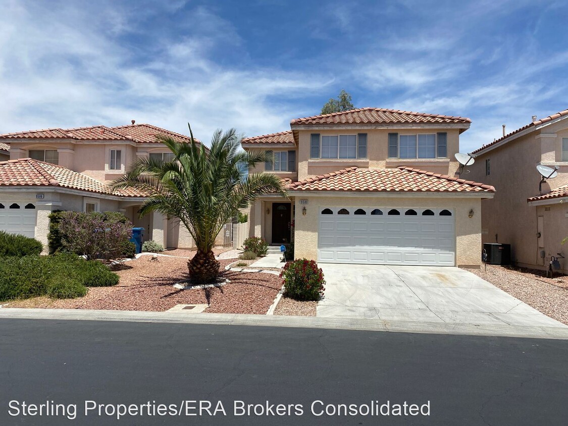 3 br, 2.5 bath House - 9580 Camelback Peak Ct - House Rental in Las ...