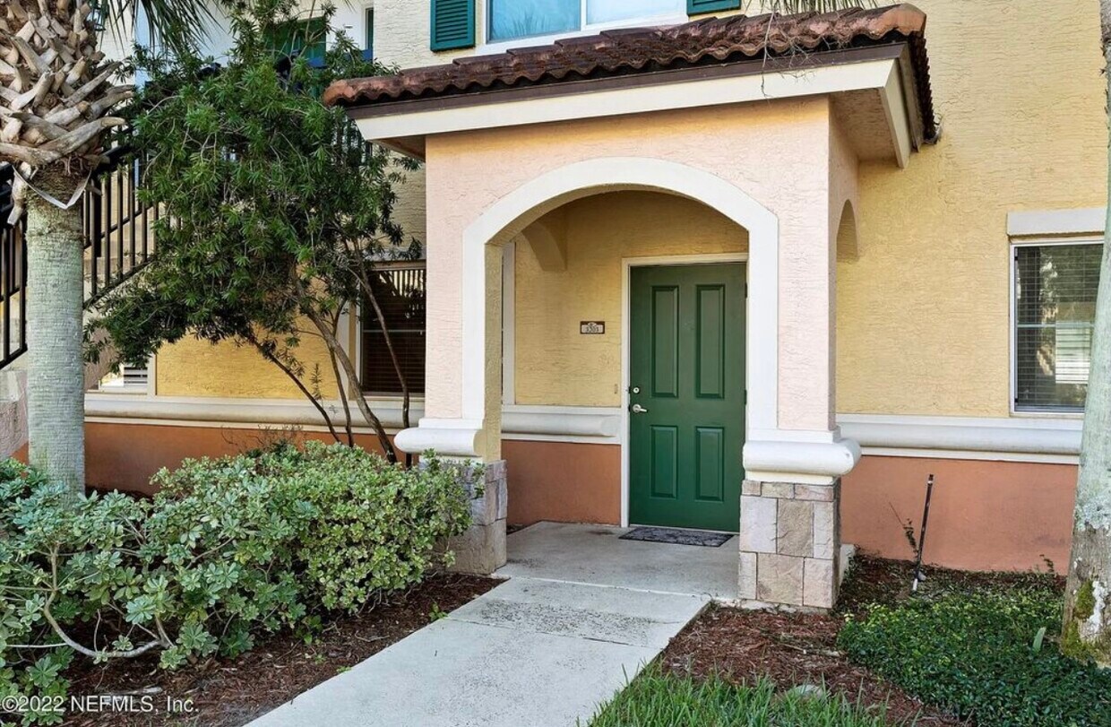 Foto principal - 9745 Touchton Rd