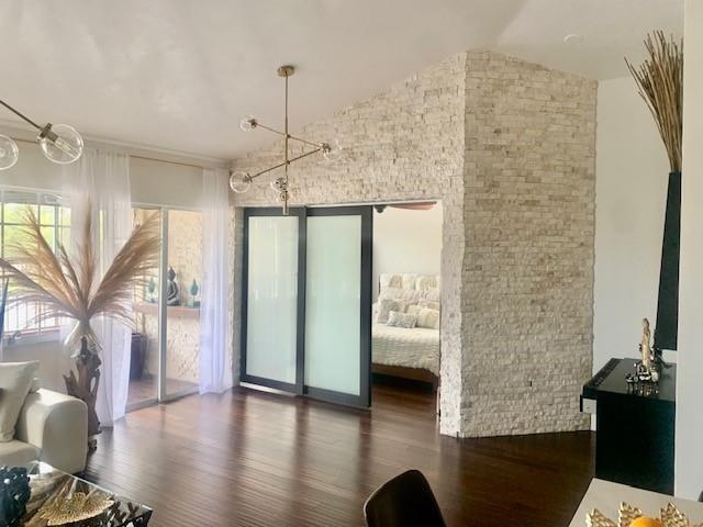 Foto del edificio - 2861 N Oakland Forest Dr