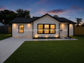 Building Photo - 4919 Dickens Rd